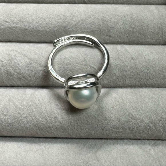 Genuine pearl ring - Picture 2 of 2